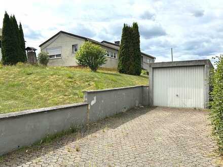 Bungalow in ruhiger Lage mit riesigem Grundstück