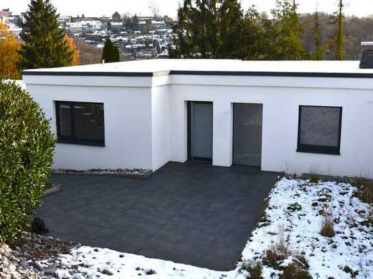 Charmant-moderner Bungalow im Bauhaus Stil mit hochwertiger Sanierung