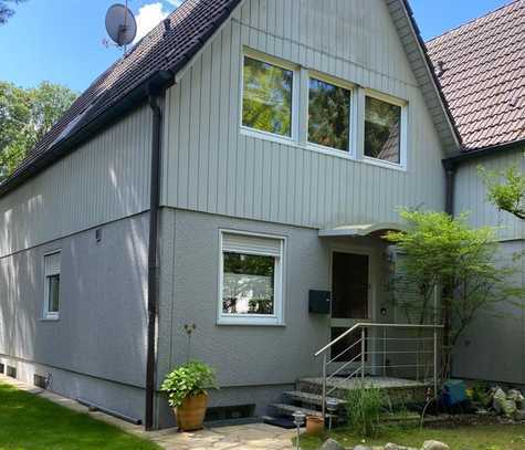 Schöne Doppelhaushälfte mit großer Terrasse in Berlin-Frohnau