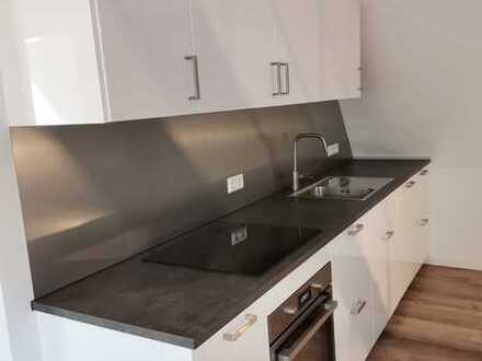 Geschmackvolle Wohnung (Maisonette) mit zweieinhalb Räumen und Einbauküche