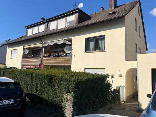 Gepflegte 3,5-Zimmer-Wohnung mit Balkon in Veitsbronn