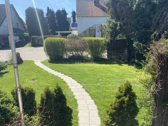 Gepflegte 4-Z-Whg mit Garten 800qm