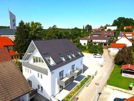 DUO LIVING! NEUBAU MIT AUFZUG! 3-ZI.-WHG. MIT ZWEI TERRASSEN, GARTEN UND TIEFGARAGE IN KRUMBACH!