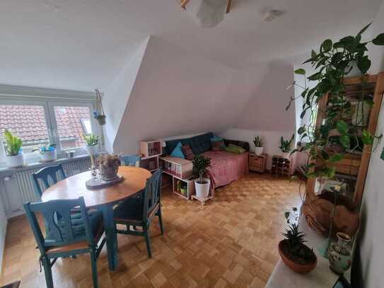 Gemütliche 3,5-Zimmer-DG-Wohnung in Stuttgart