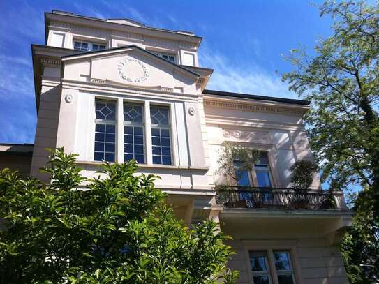 Nähe Kurhaus, 2 Zi. DG in freistehender Villa von Privat