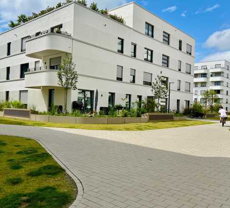 helle 3 Zimmer Wohnung mit Einbauküche, Terrasse und kleinem Garten