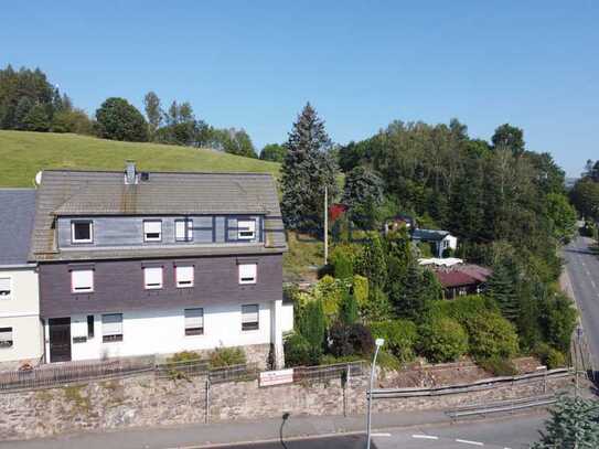 Gepflegtes Wohnhaus mit vielen Möglichkeiten