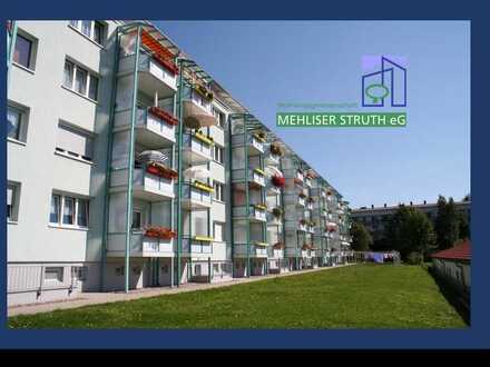 Einraumwohnung mit großem Balkon