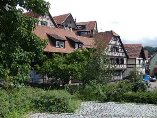 Helle 2-Zimmer-Eigentumswohnung in zentrumsnaher Altstadtlage in Gernsbach