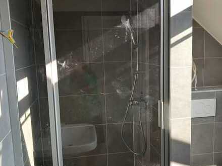 Do-Berghofen/ Schöne DG-2,5 Zi.-Whg./ohne Balkon/NEU renoviert!