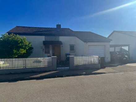 Leben in „Klein-Paris“ Tolles Split-Level Haus mit wunderschönem Ausblick