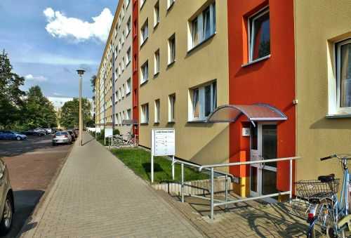 Möbel rein, glücklich sein - 3-Raum Wohnung mit Balkon!