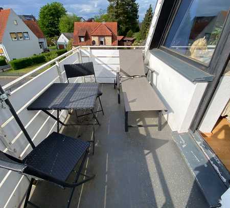 Schicke 1-Raum-DG-Wohnung mit Sonnenbalkon und Einbauküche in Bremen