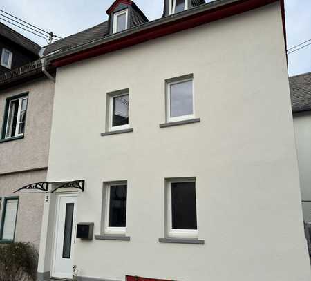 PROVISIONSFREI - Einfamilienhaus in der Braubacher Altstadt zu verkaufen