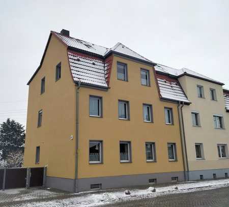 TOP NEU Maisonette-Wohnung mit Balkon, Garten und Carport