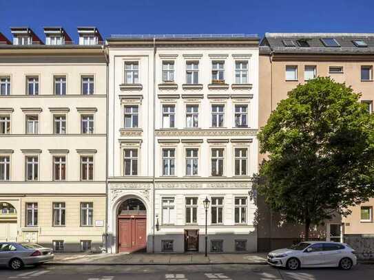 Bezugsfrei! Stilvolle Maisonette-Wohnung im historischen Altbau im gefragten Scheunenviertel