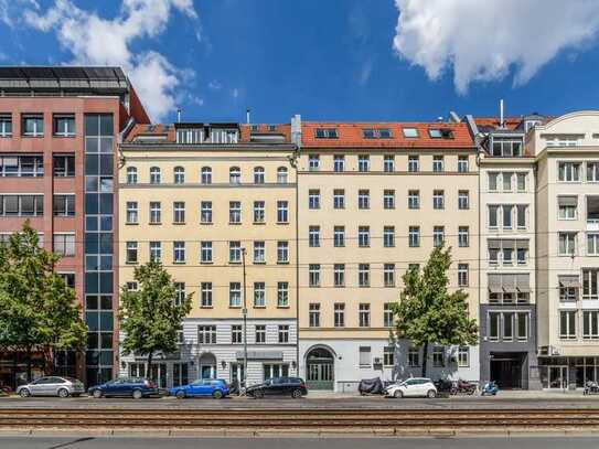 Attraktive Bürofläche in Bestlage: Moderne Räume auf zwei Etagen in der Torstraße, Berlin-Mitte