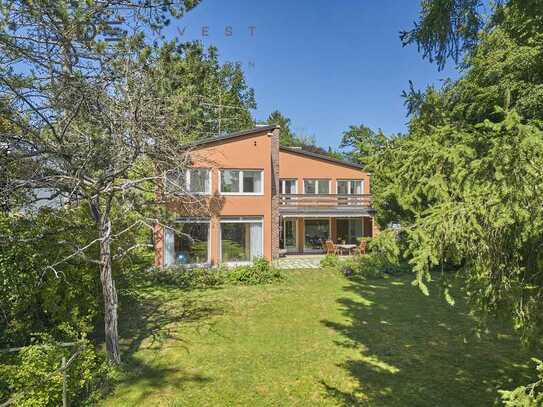 Rarität in einer der besten Lagen von Baldham - Architekten-Villa mit großem Südgarten