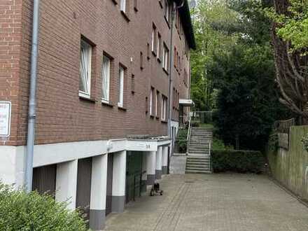 Schöne und gepflegte 2-Raum-DG-Wohnung in Grevenbroich