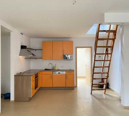 TOP WOHNUNG mit EINBAUKÜCHE + WANNE !