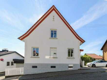 Moderner Familientraum mit herrlicher Aussicht in ruhiger Lage