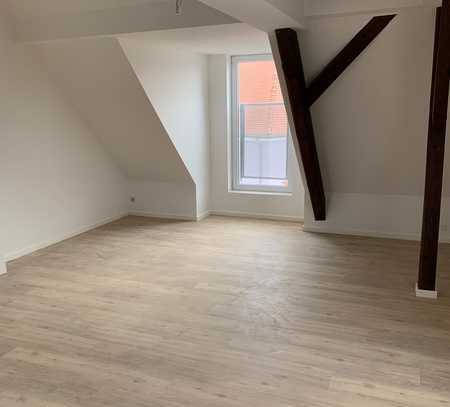 Stilvolle, modernisierte 2-Zimmer-DG-Wohnung in Untermeitingen
