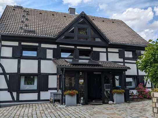 Ohne Maklergebühr, Preis VB - Schönes Haus in Schwerte Ergste an den Ruhrwiesen