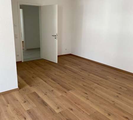 Neuwertige 3-Zimmer-Wohnung mit EBK und TG-Stellplatz