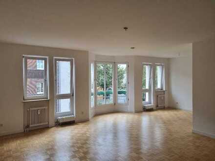 Helle 2 Zimmer Wohnung in Benrath
