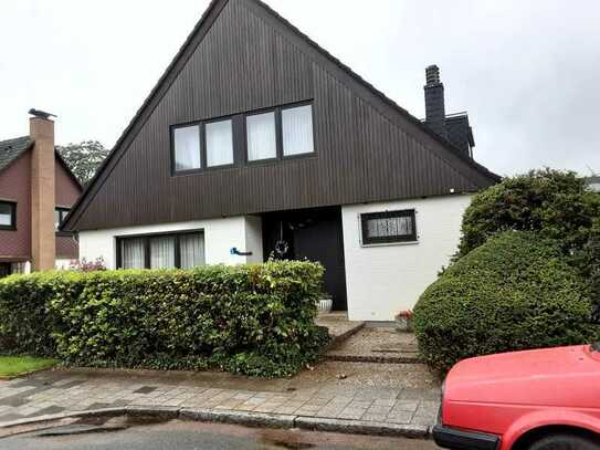 Geräumiges, preiswertes 5-Zimmer-Haus in Bremen Woltmershausen