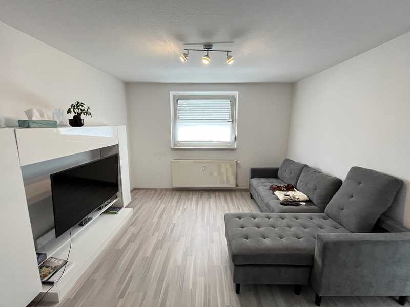 *TOLLES APARTMENT MIT GARTENNUTZUNG* - 2 ZI WOHNUNG