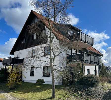 Attr. Maisonettewohnung mit großem Süd/West-Balkon u. Pkw-Stellplatz in idyll Lage zu verkaufen!