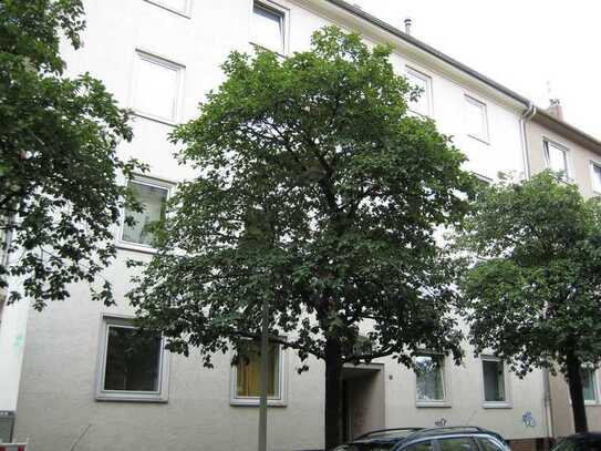 SANIERTE 1-Zimmer-Wohnung mit Tageslichtbad in der Südstadt