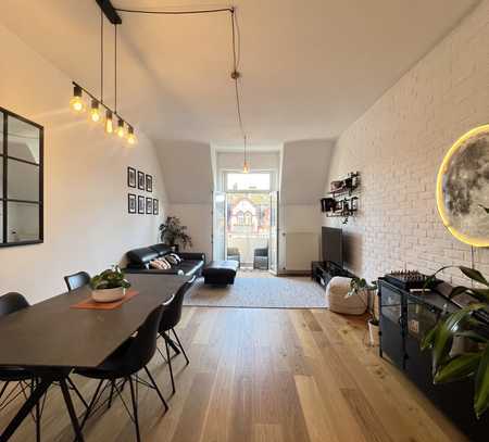 Exklusive 2-Zimmer Altbauwohnung mit modernem Design im beliebten Dichterviertel