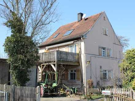 Großzügiges Einfamilienhaus mit großem Garten in ruhiger Lage !!!