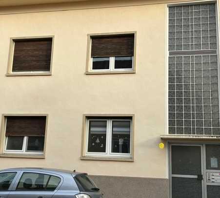 Helle 3-Zimmer-Wohnung (75 m²) mit großem Balkon (LU-Mundenheim)