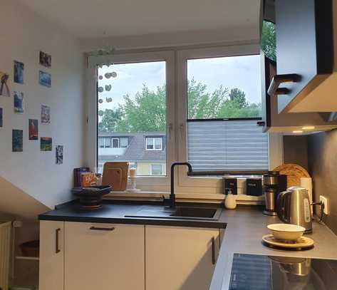 592 € - 68 m² - 2.5 Zi.
Die Wohnung enthält eine neuwertige Einbauküche zum Verkauf
