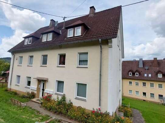 kleine, gemütliche und komplett modernisierte DG-Wohnung in ruhiger, zentraler Lage in Altenhundem