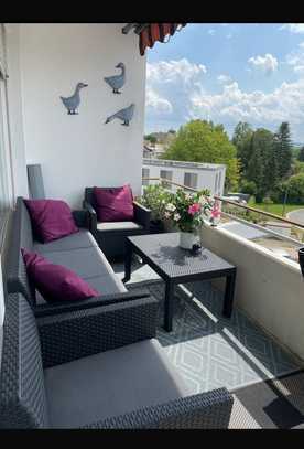 Zentrum-2-Zimmer-Wohnung mit Balkon und Einbauküche in Warburg