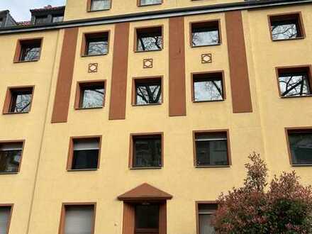 Hübsche 3 Zimmerwohnung mit Küche ( ohne Balkon )