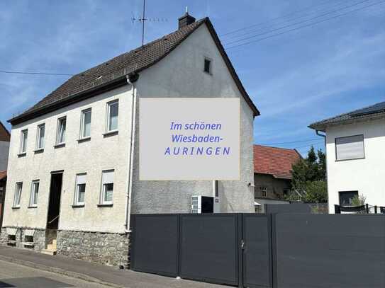 Saniertes EFH mit großem Hof, Terrasse, Garten und Garage - mitten im alten Ortskern!