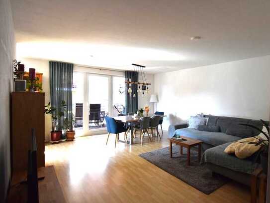 Moderne, helle Maisonette Wohnung, mit Süd-West Balkonen in jeder Ebene