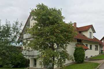 Idyllische 4-Zimmer Wohnung mit Balkon im Teilort Steinbronnen zu vermieten!