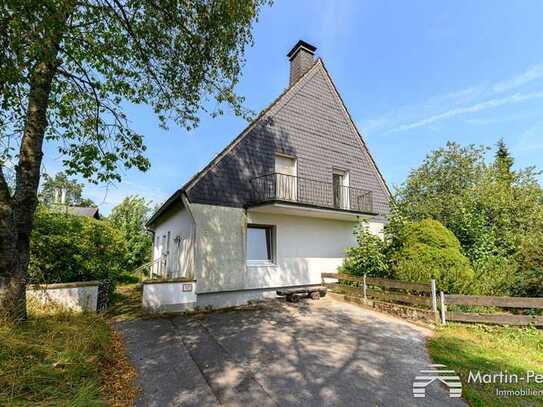 Ein-/Zweifamilienhaus 
- Keller - Terrasse - Garten - Doppelgarage -