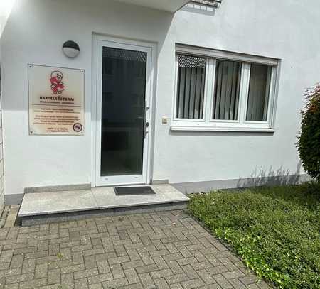 Ansprechende Praxis-/Bürofläche zentral in Troisdorf Spich mit 120m²