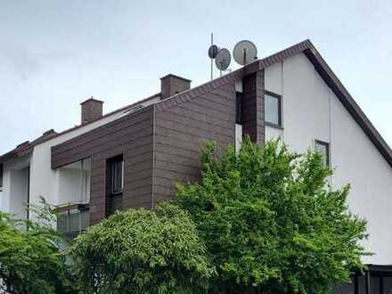 Dachgeschosswohnung im Herzen von Walldorf - Ab Juli 2023 - Balkon - 48 qm