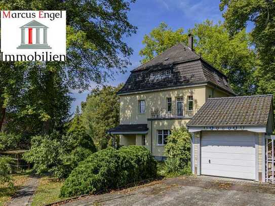 Villa mit Wärmedämmfassade und Blick auf den Röblinsee *Provisionsfrei für den Käufer*