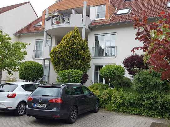 Freundliche 3-Zimmer-Maisonette-Wohnung mit Balkon und Terrassen in Walldorf