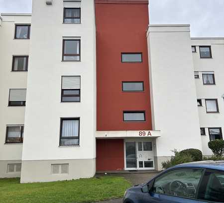 Sonnige und geräumige 3,5-Zimmer-Wohnung mit Balkon, EBK ,Garage, Keller in Gärtringen