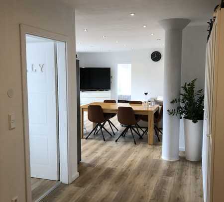 Helle und moderne Wohnung mit Balkon und Tiefgaragenstellplatz in der Nagolder Innenstadt